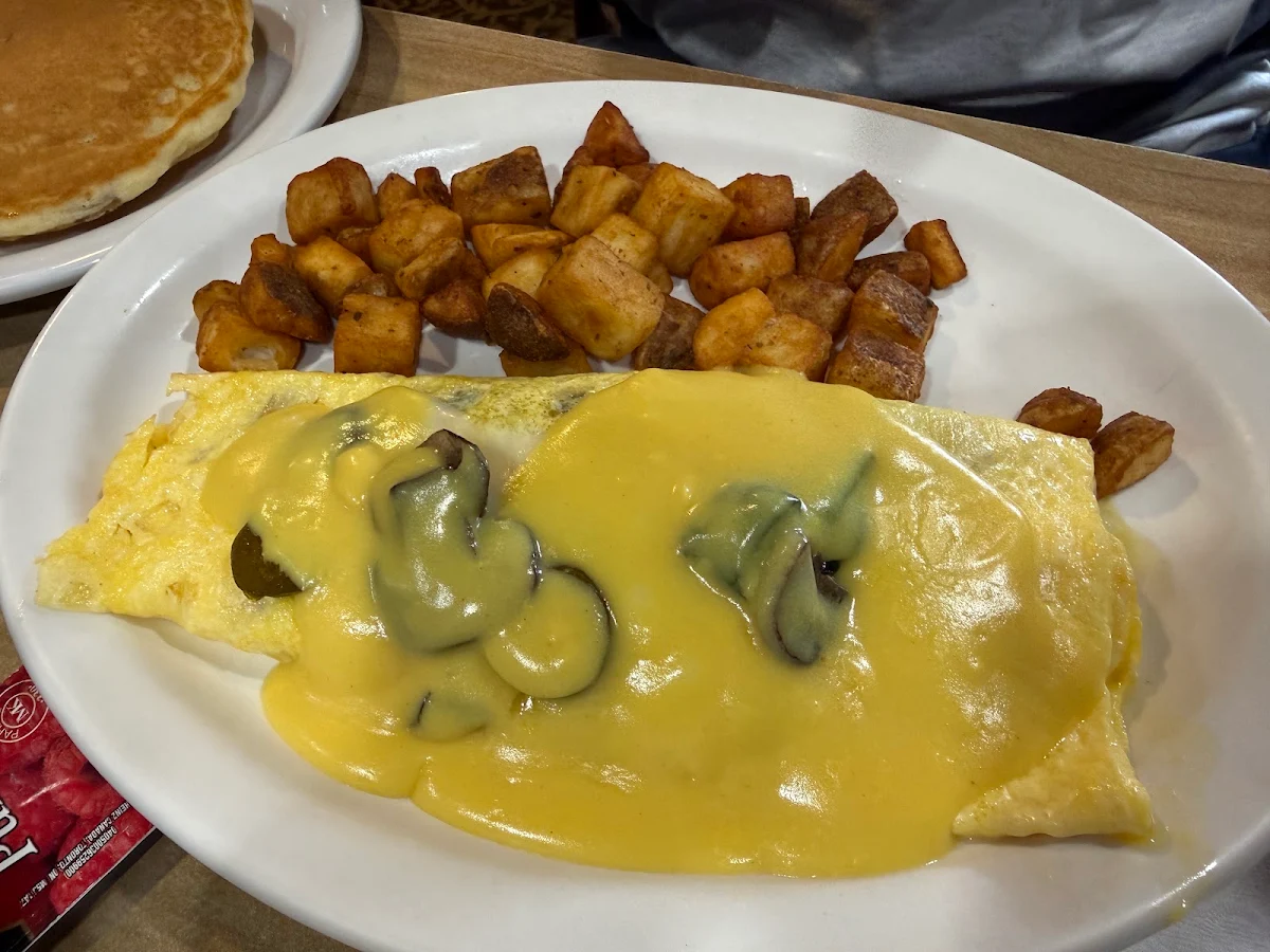 Food & drink, Smitty's Family Restaurant