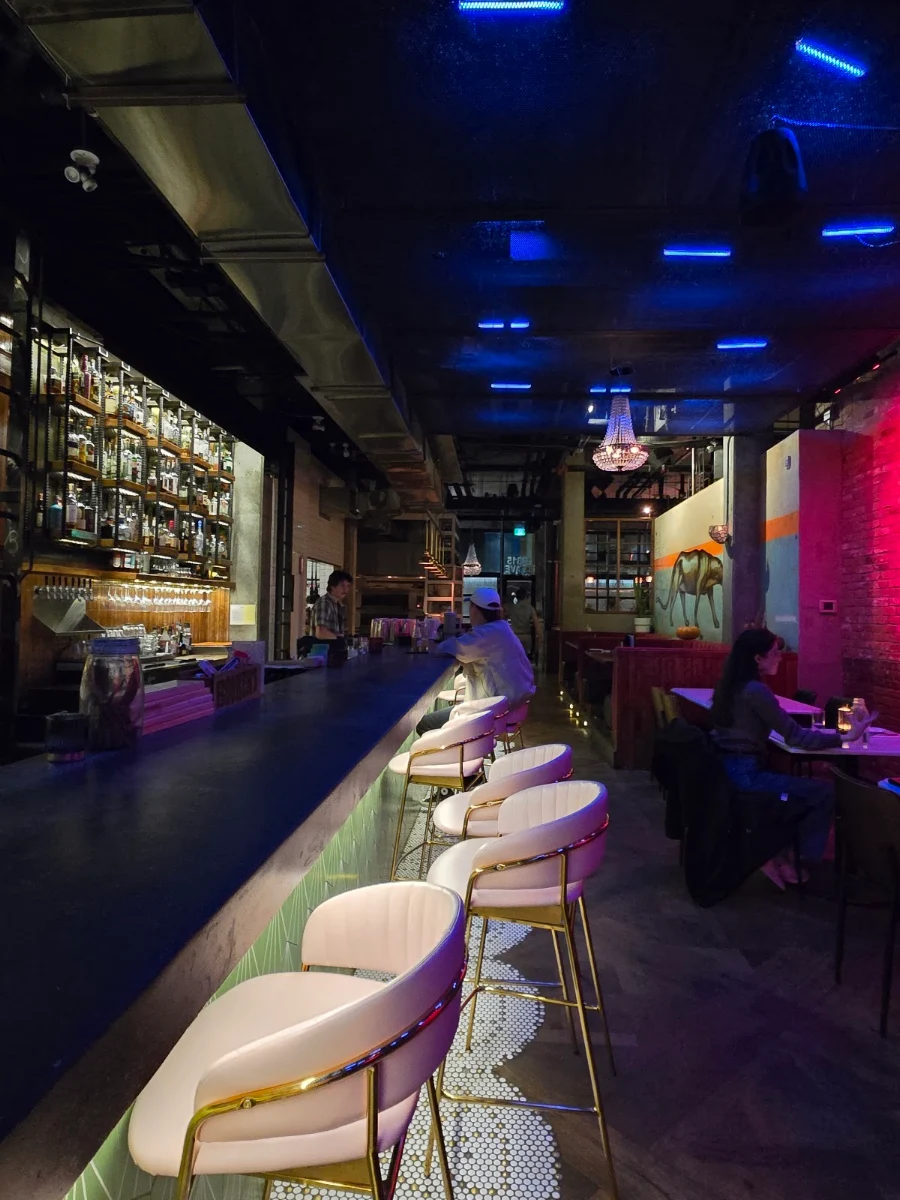 Vibe, Boxer - Albertan Kitchen & Bar