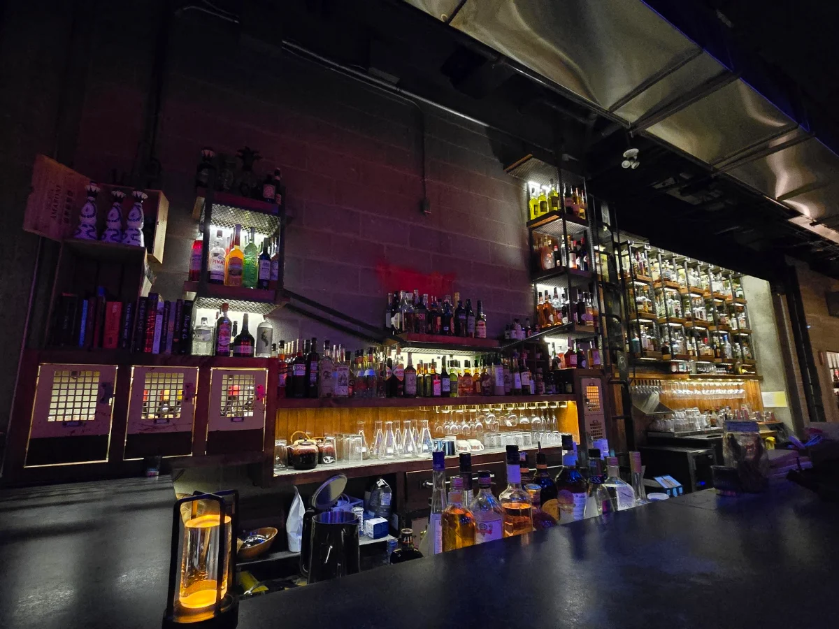 Vibe, Boxer - Albertan Kitchen & Bar