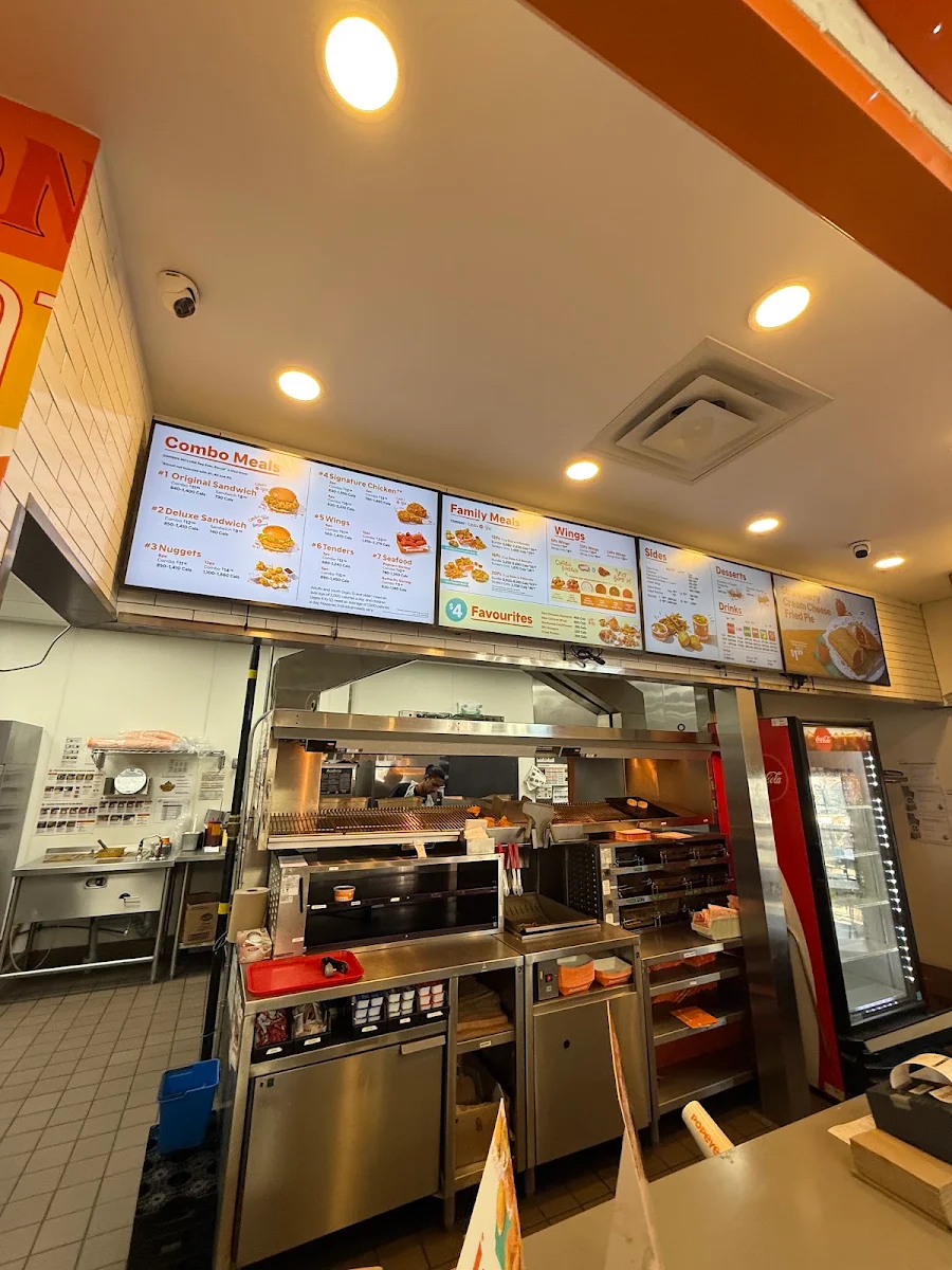 Menu, Popeyes Louisiana Kitchen