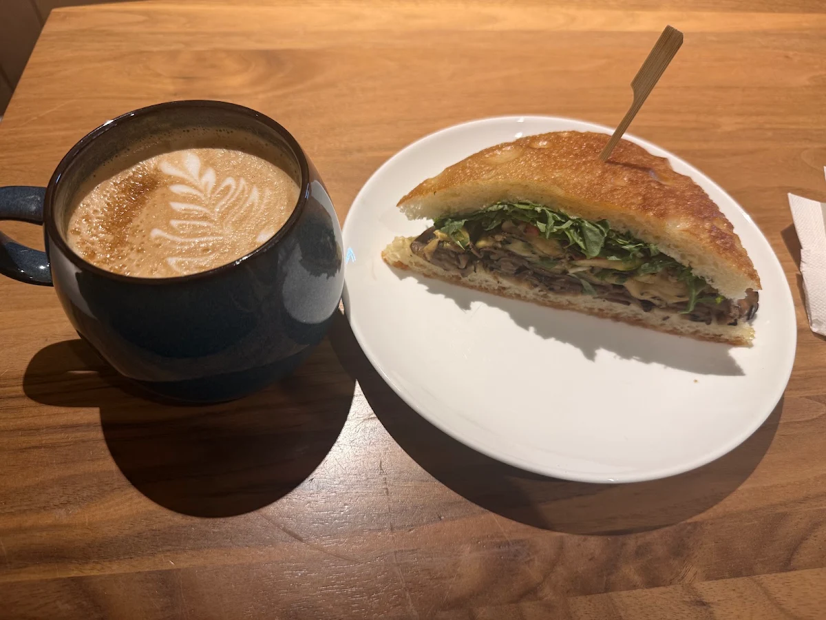 Food & drink photo 3