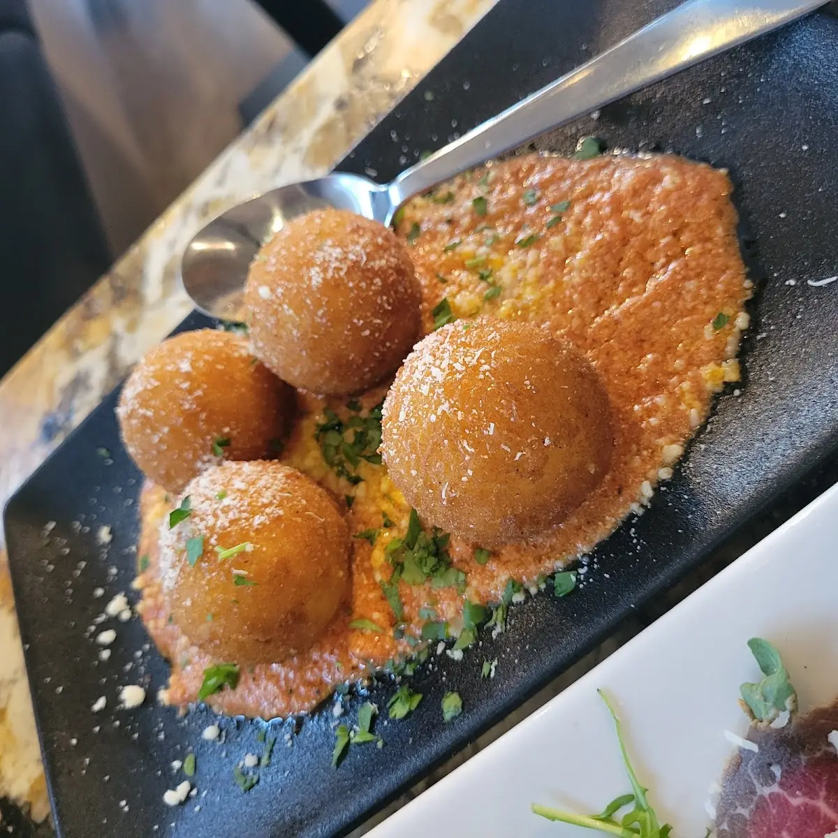 Food & drink, La Rucola Ristorante