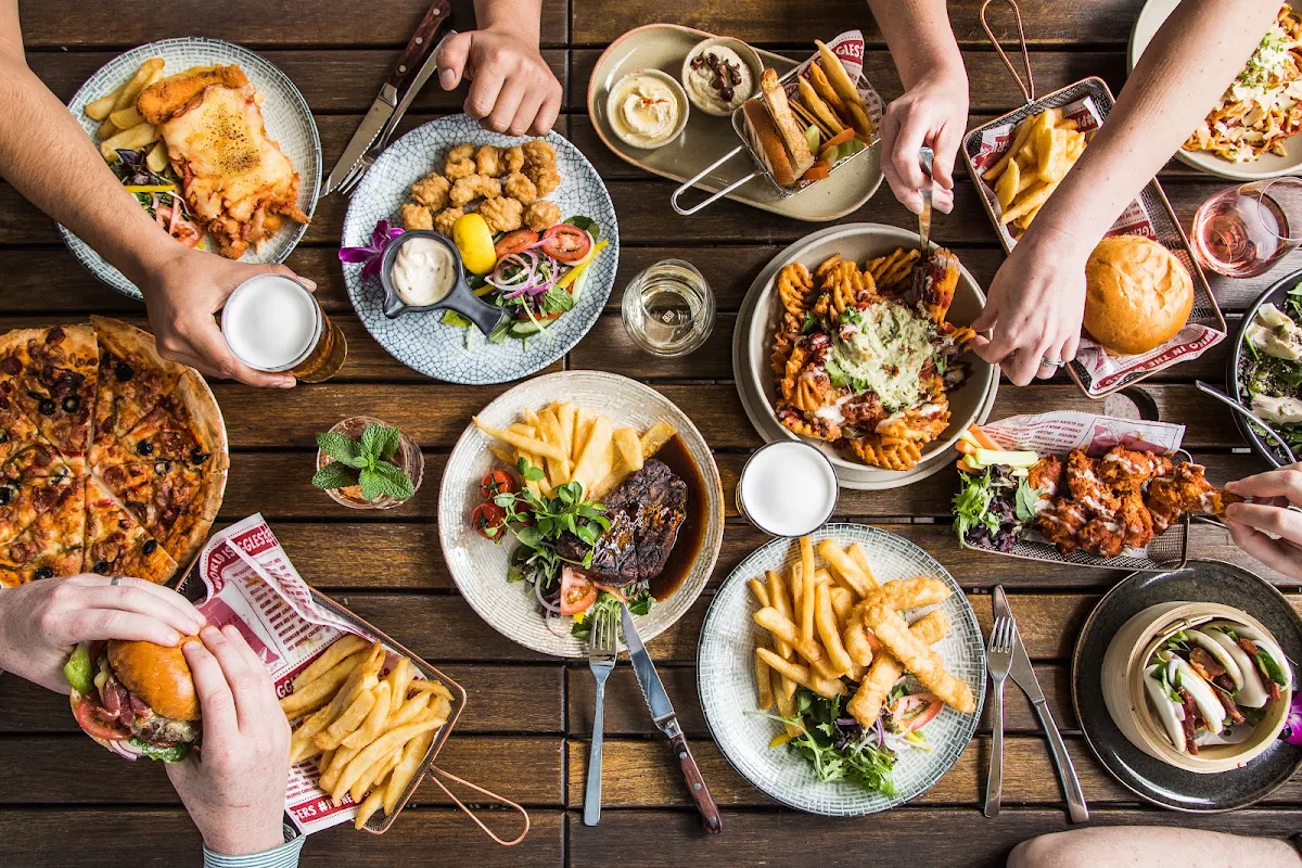 Food & drink, Biggles Bar & Grill