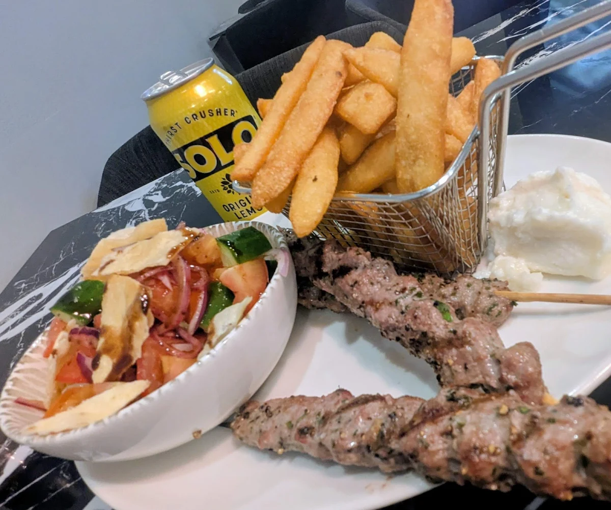 Food & drink, Biggles Bar & Grill