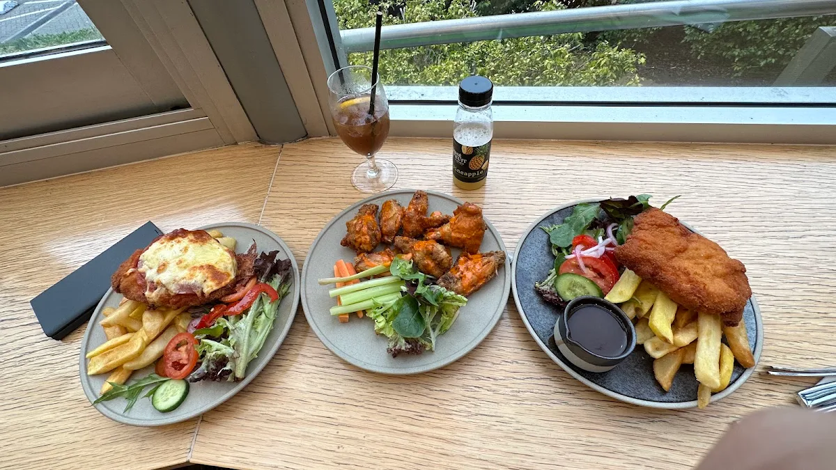 Food & drink, Biggles Bar & Grill