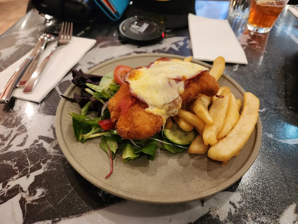 Food & drink, Biggles Bar & Grill
