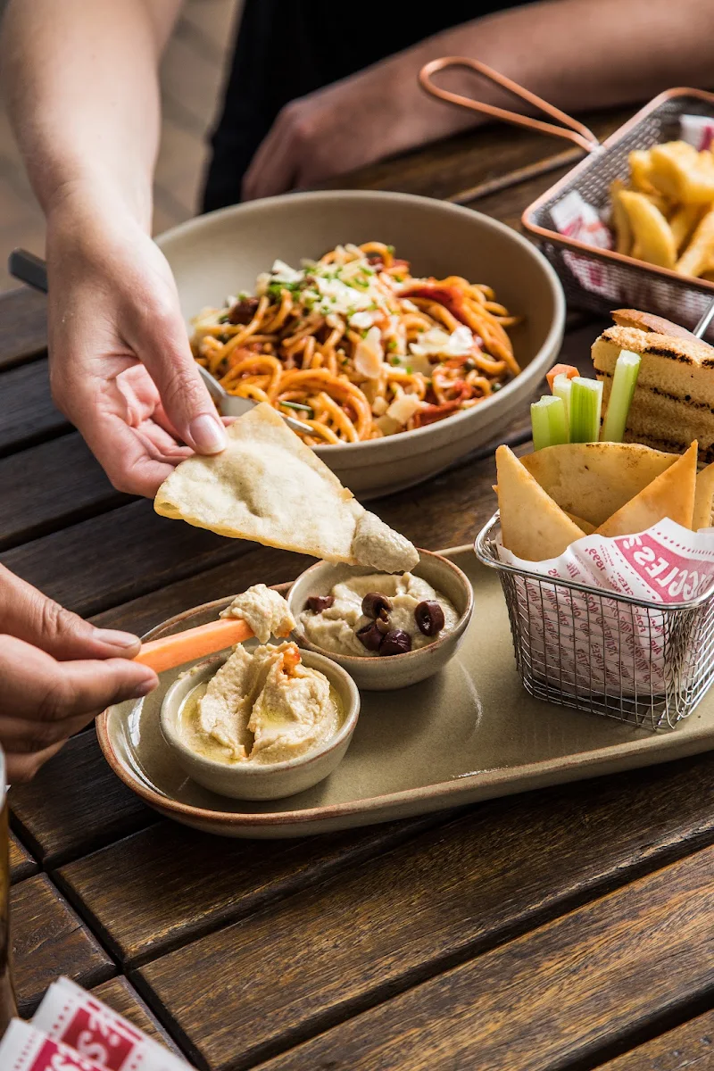 Food & drink, Biggles Bar & Grill