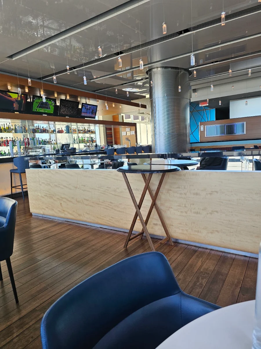 Vibe, Bijou Resto Bar