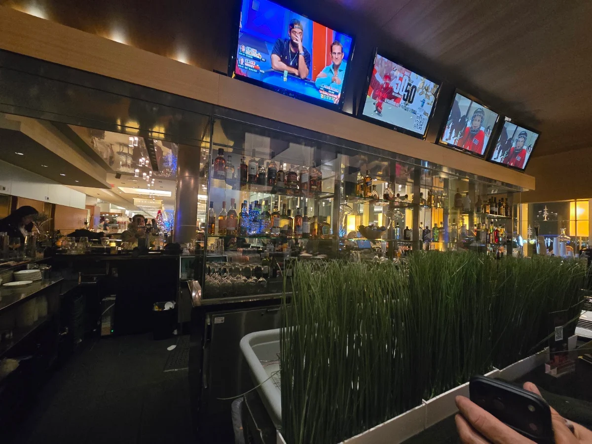 Vibe, Bijou Resto Bar