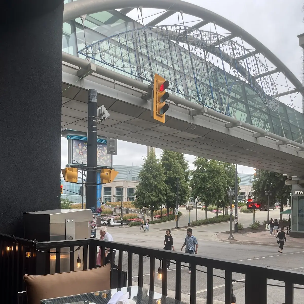 Vibe, The Keg Steakhouse + Bar - Niagara Falls - Fallsview Blvd.