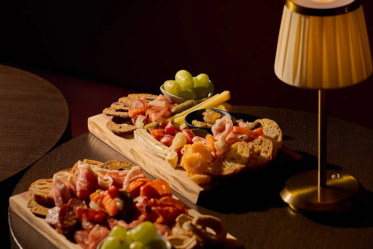 Food & drink, Small Talk
