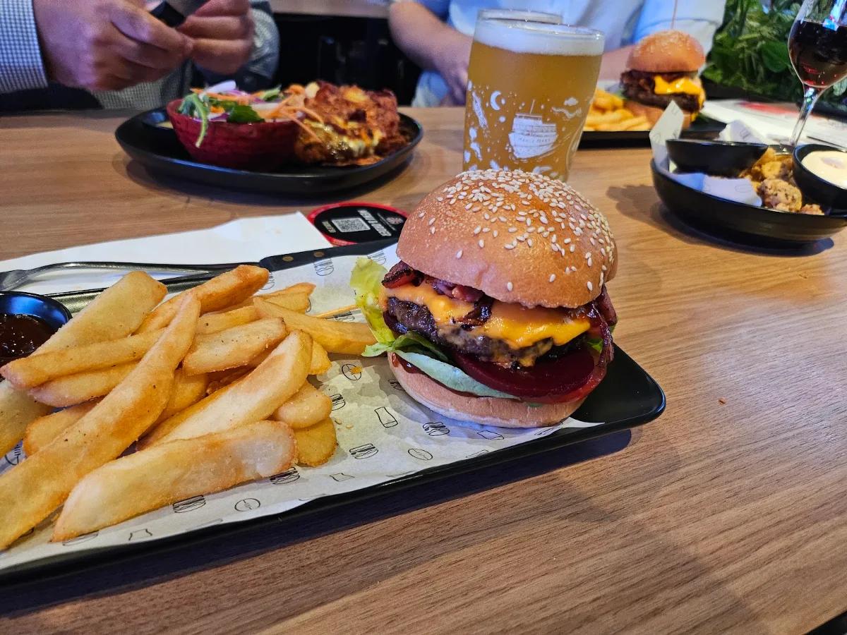 Food & drink, The Sporting Globe Bar & Grill Robina