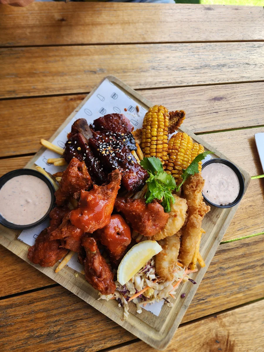 Food & drink, The Sporting Globe Bar & Grill Robina