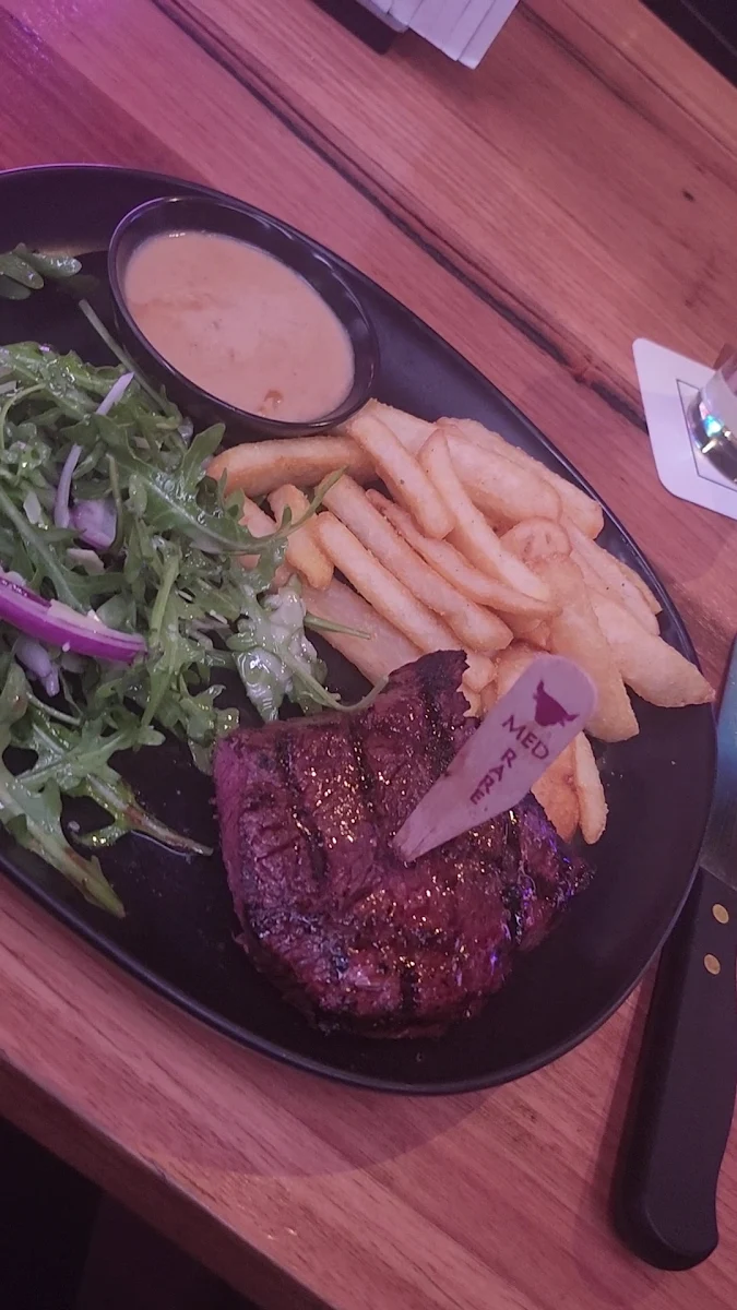 Food & drink, The Sporting Globe Bar & Grill Robina