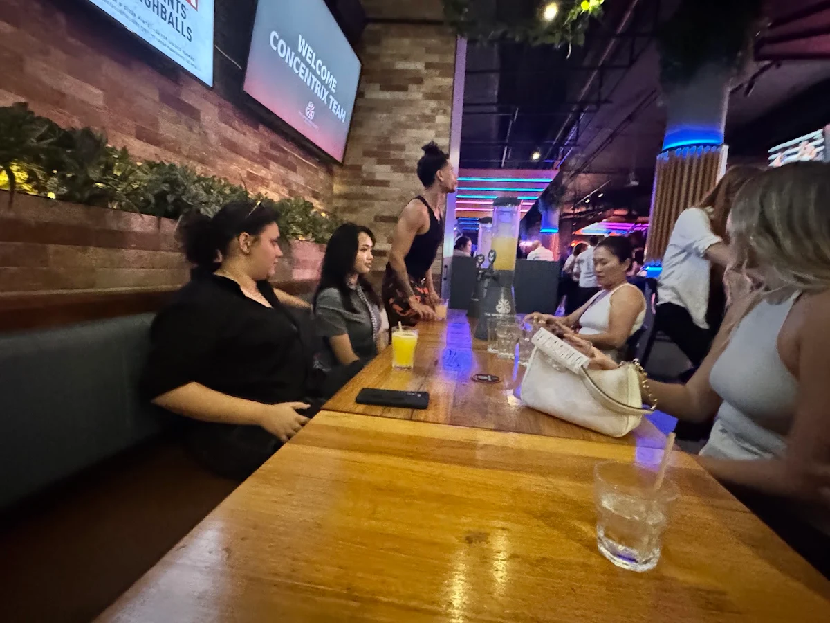Vibe, The Sporting Globe Bar & Grill Robina