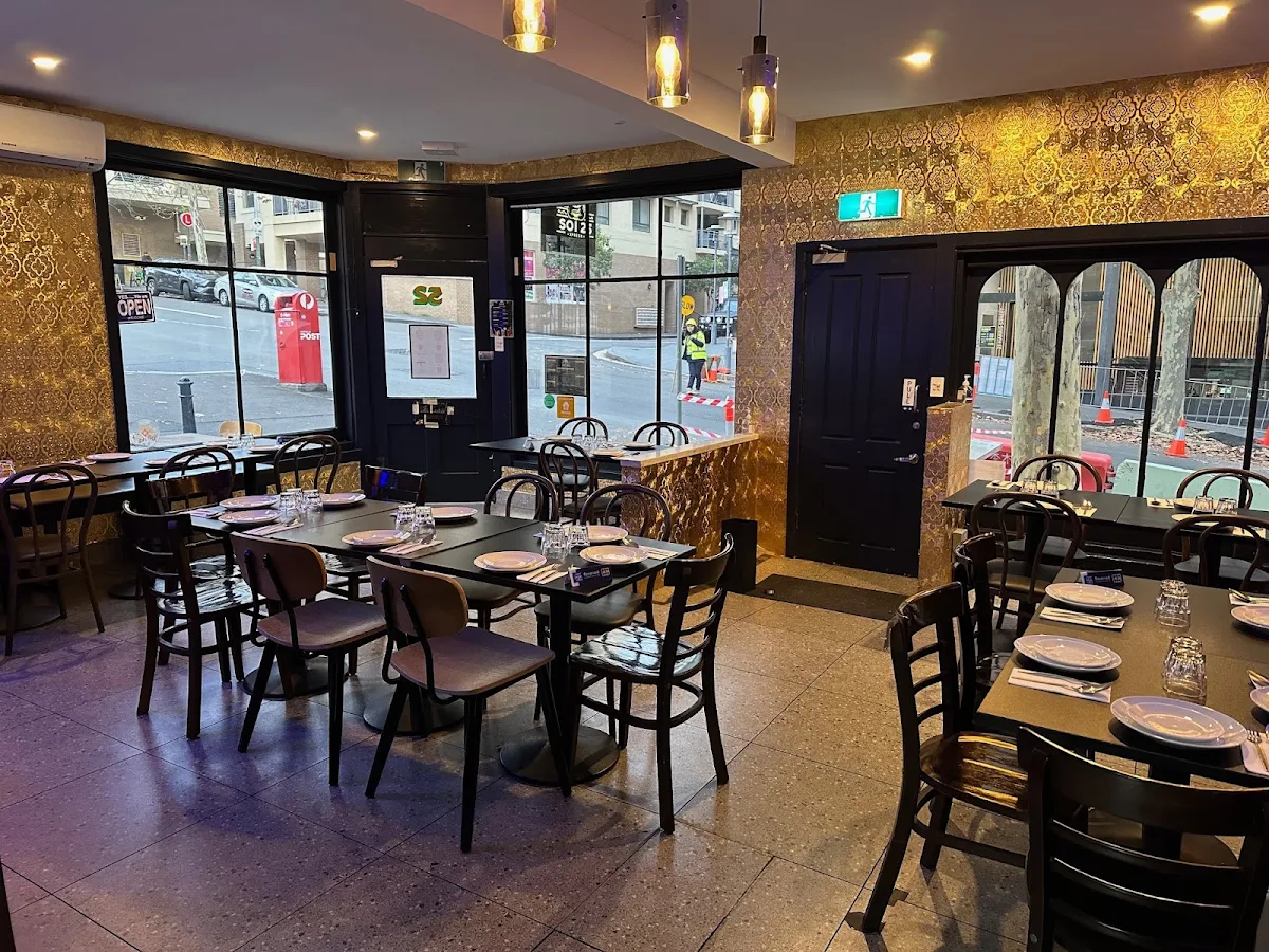Vibe, Soi 25 Thai Restaurant & Bar