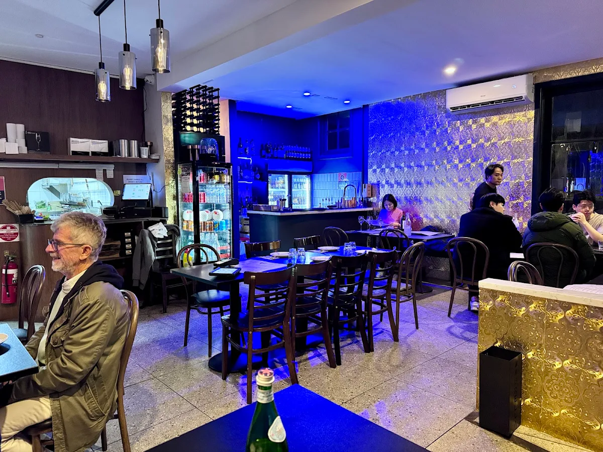 Vibe, Soi 25 Thai Restaurant & Bar