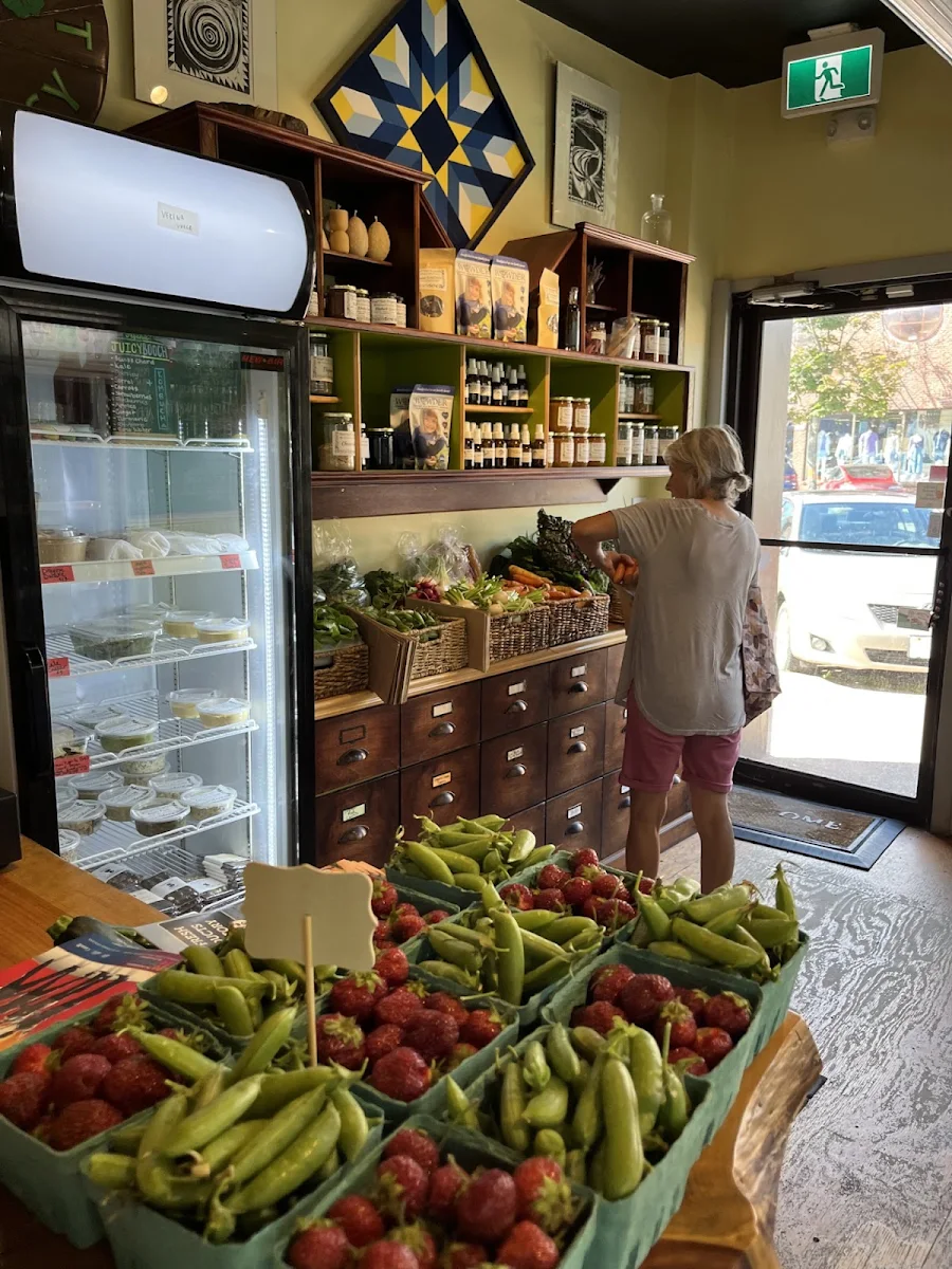 Food & drink, Farmacy+Fermentary