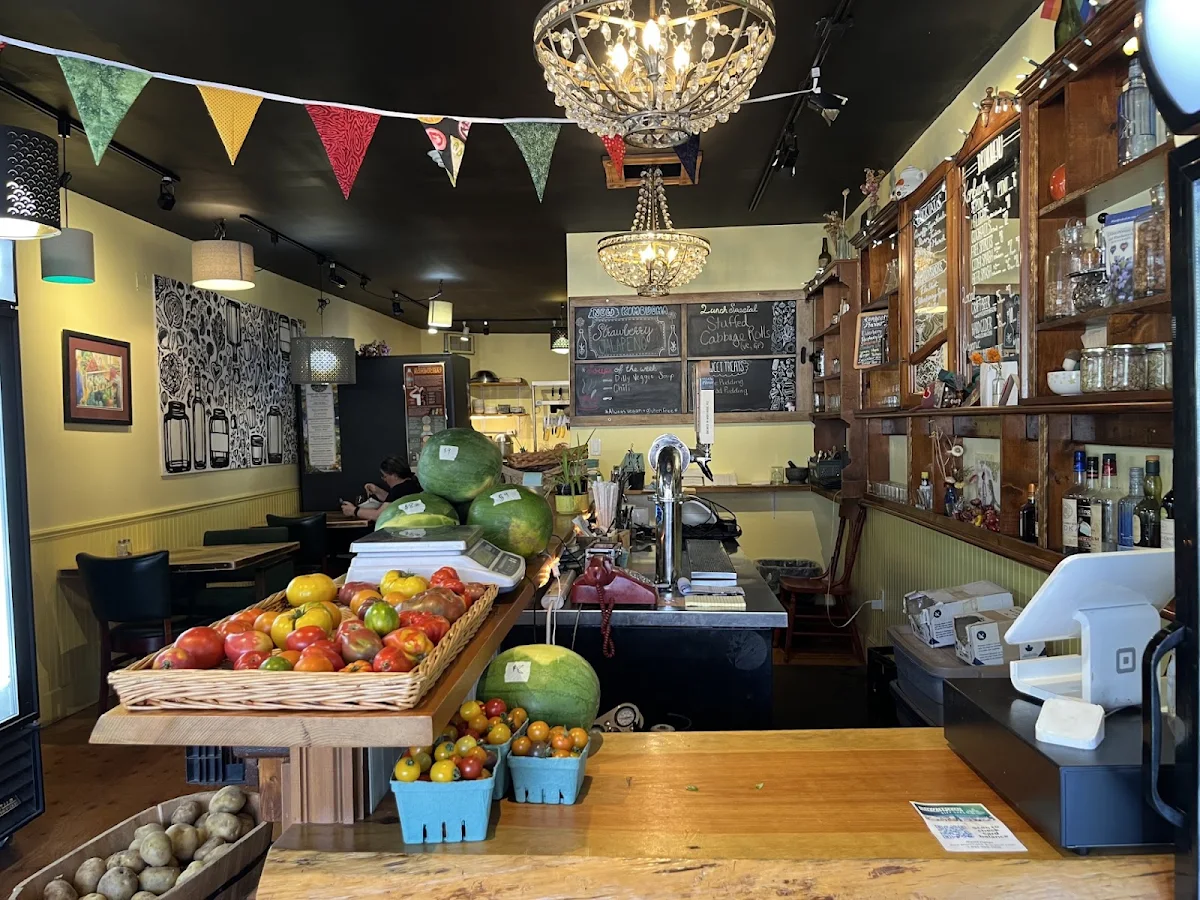 Vibe, Farmacy+Fermentary
