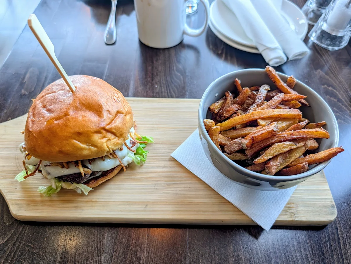 Food & drink, Stone Ducky