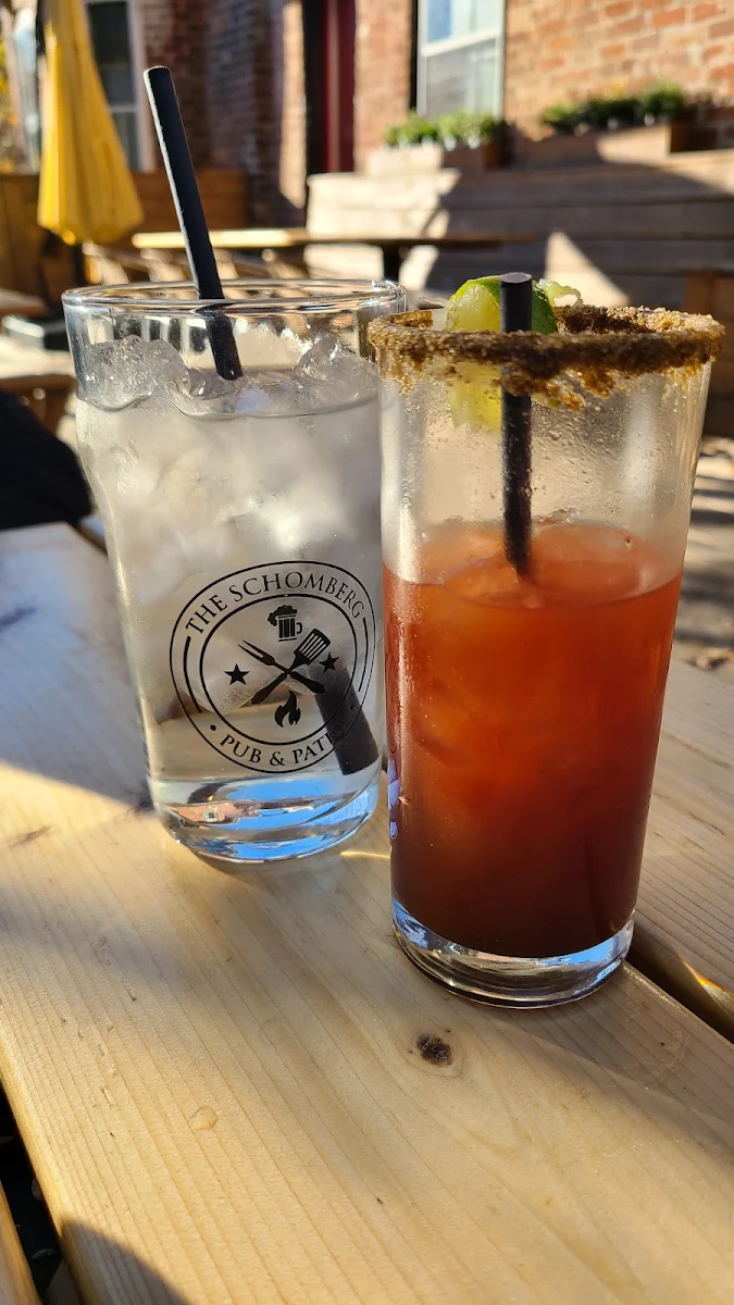 Food & drink, The Schomberg Pub & Patio