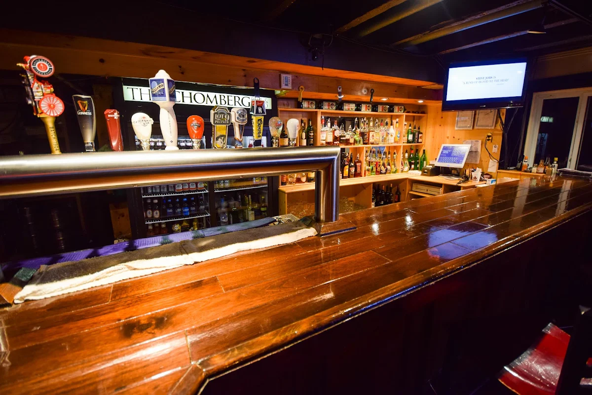 Vibe, The Schomberg Pub & Patio