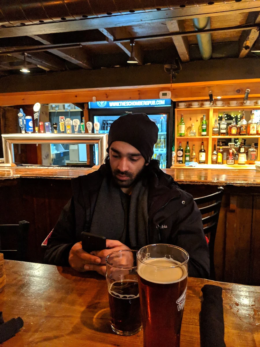 Vibe, The Schomberg Pub & Patio