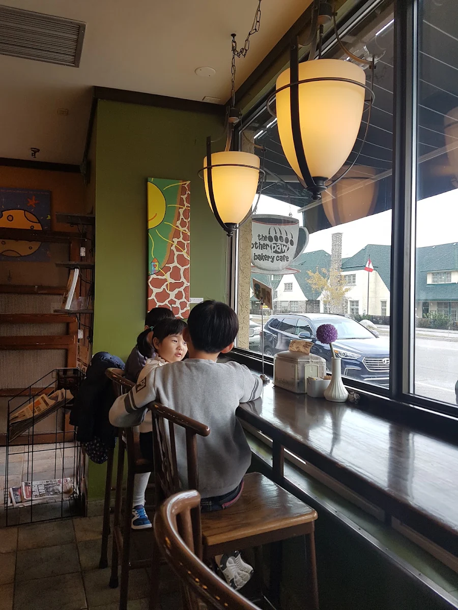 Vibe, Lostlands Cafe