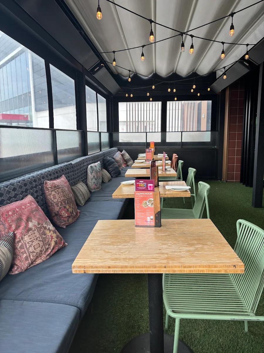 Vibe, Fresh Kitchen + Juice Bar