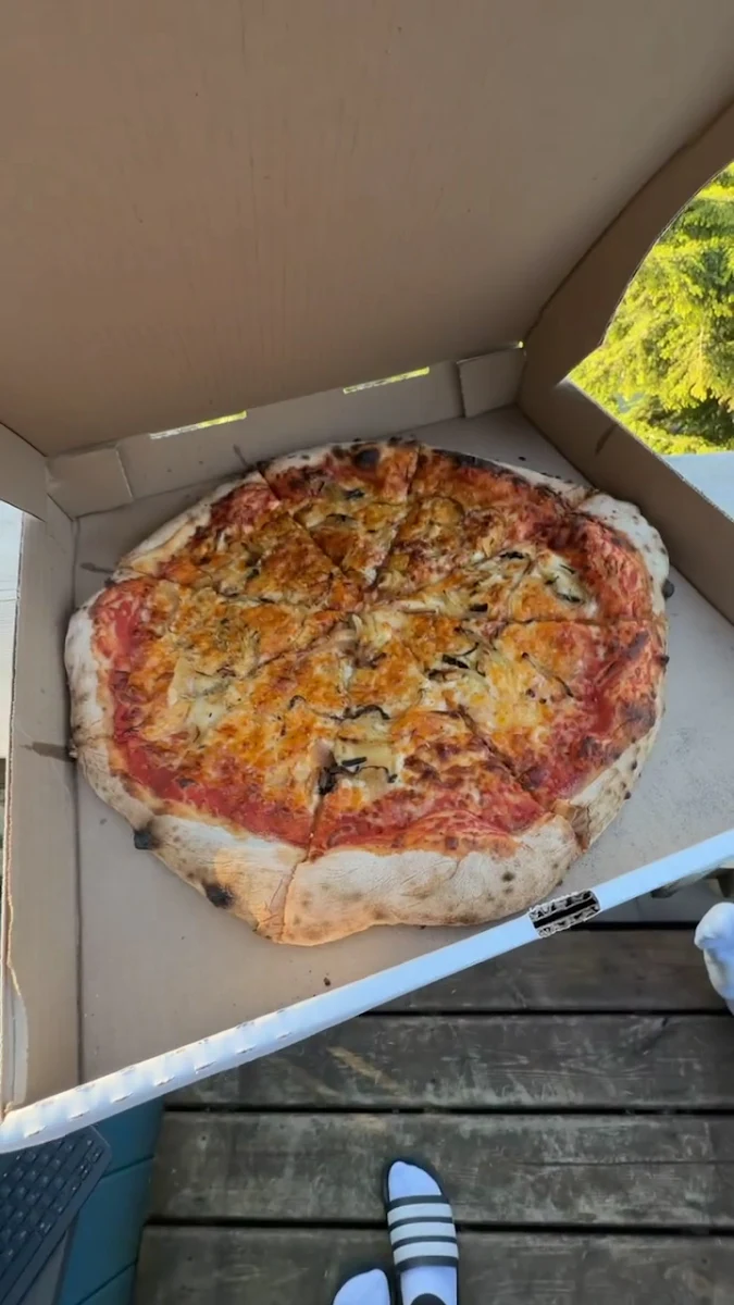 Food & drink, Tomi’s pizza