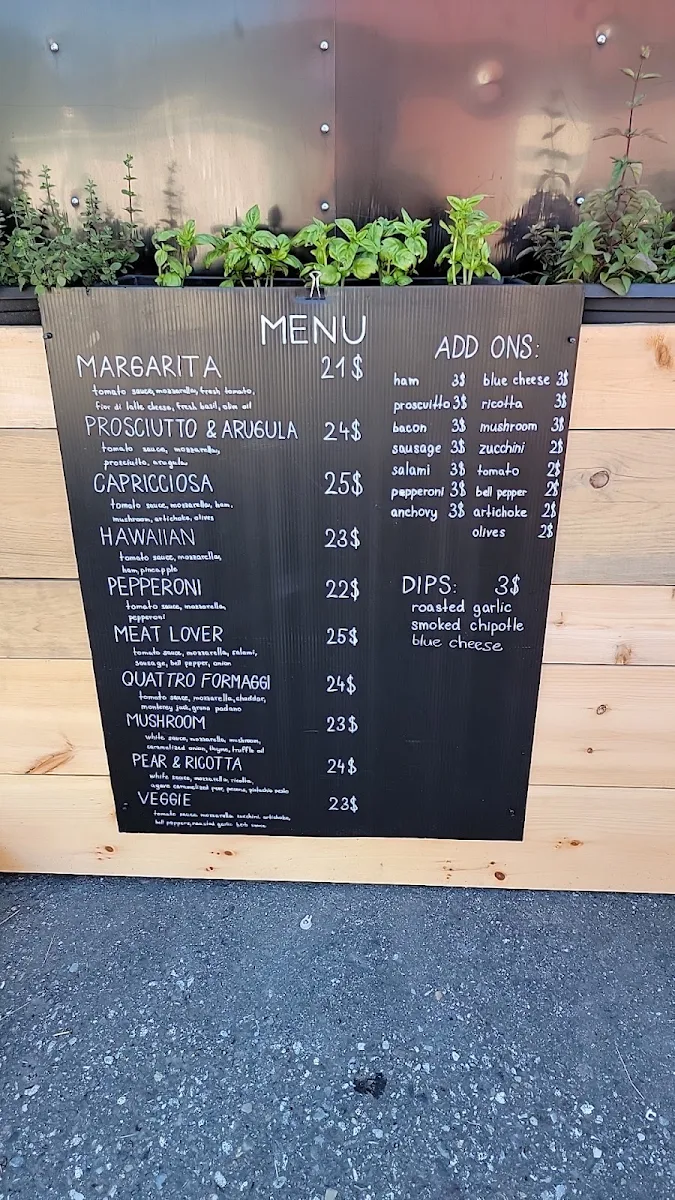 Menu, Tomi’s pizza
