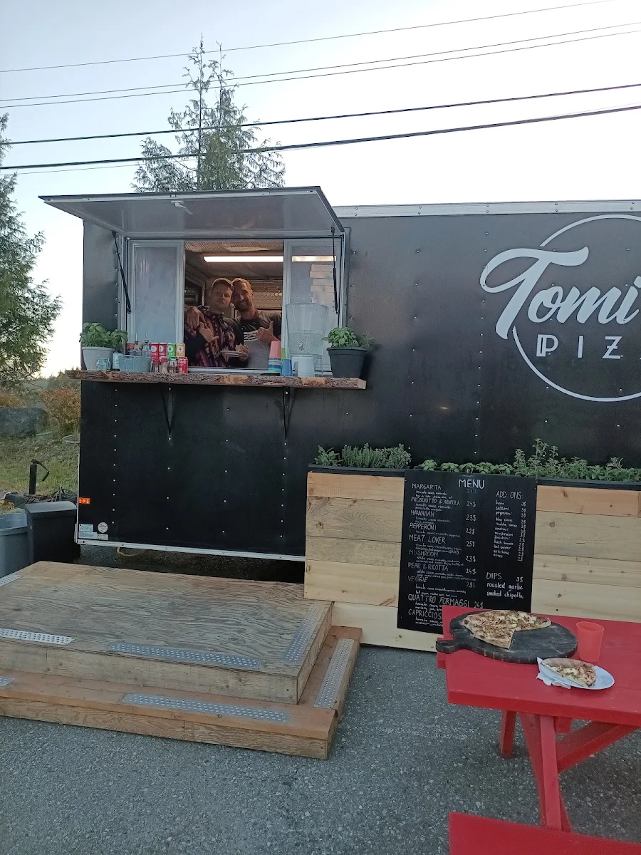 Menu, Tomi’s pizza