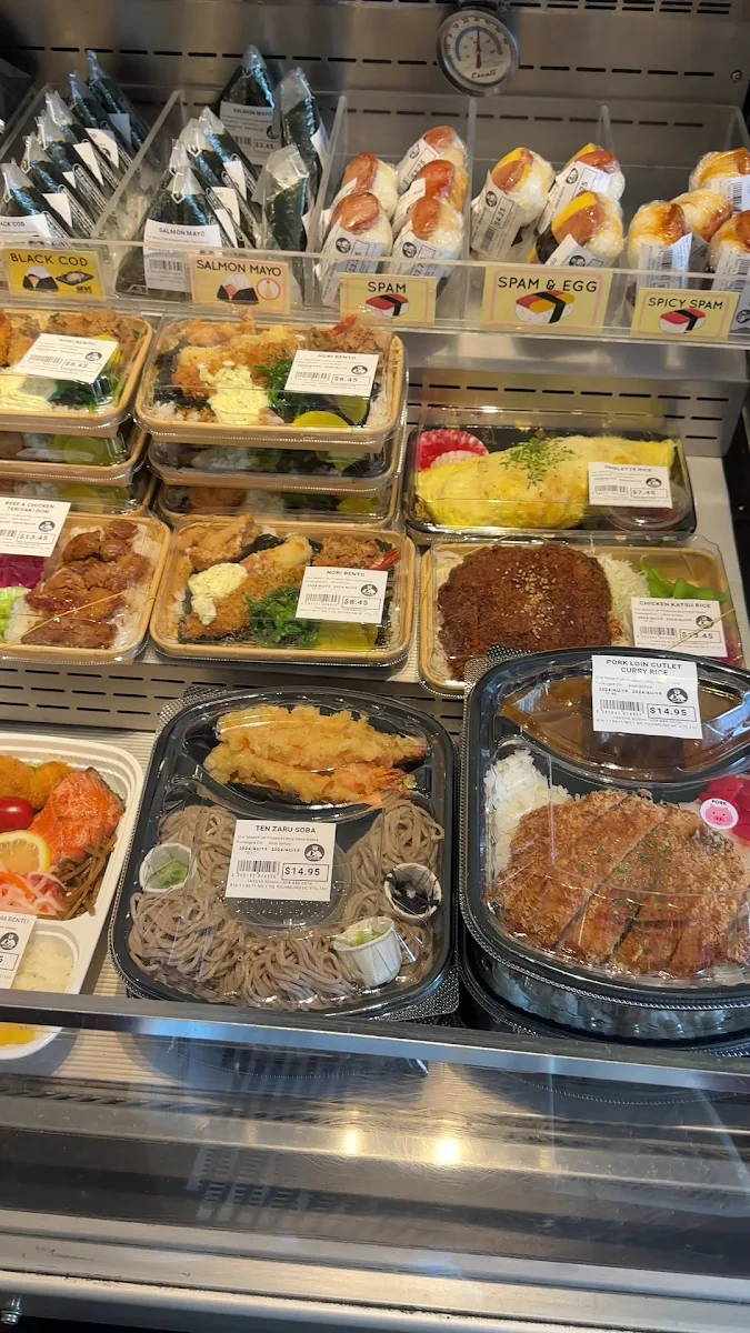 Food & drink, Takeya Sushi