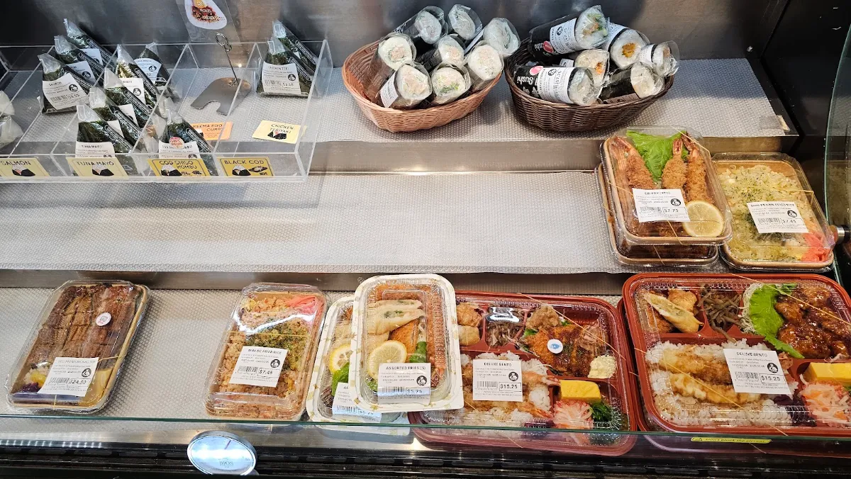 Food & drink, Takeya Sushi