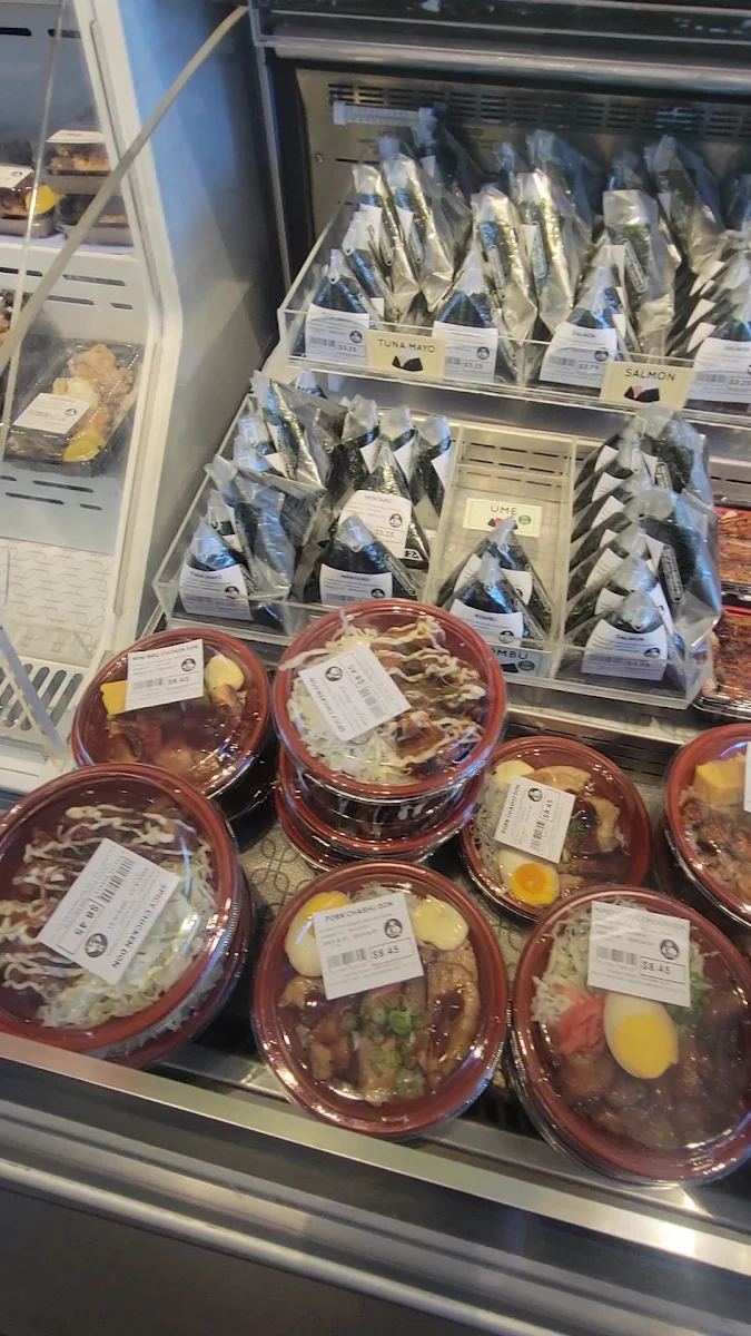 Vibe, Takeya Sushi