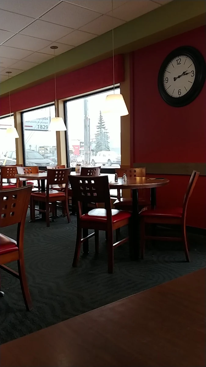 Vibe, Pizza Hut
