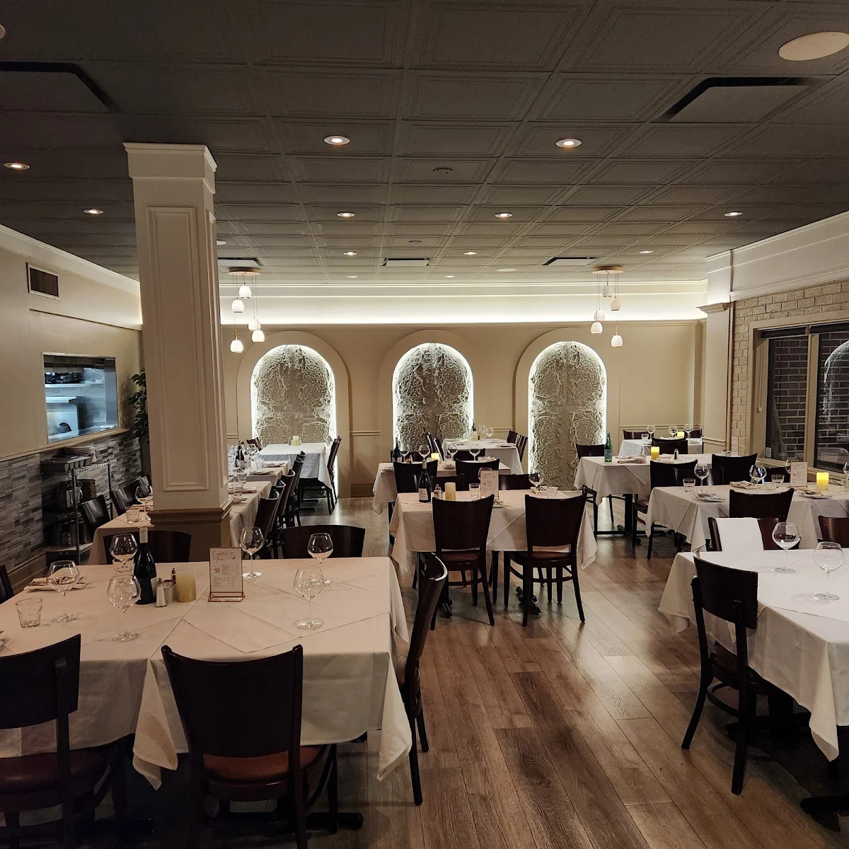 Vibe, Tutto Bene Osteria Ltd