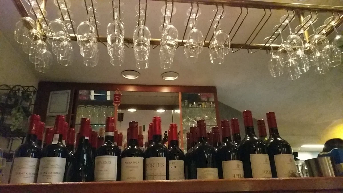 Vibe, Greek Tycoon Restaurant
