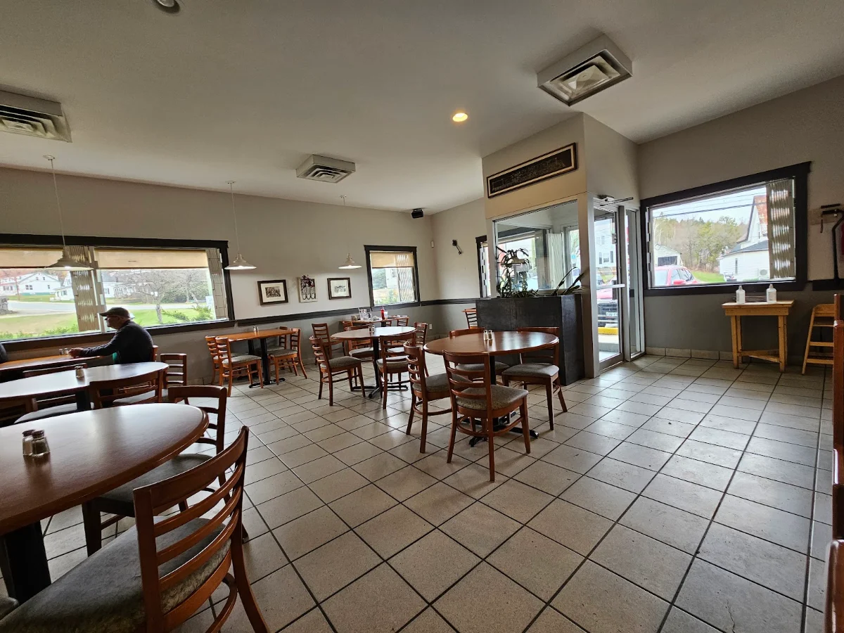 Vibe, Black's Grocery and Café