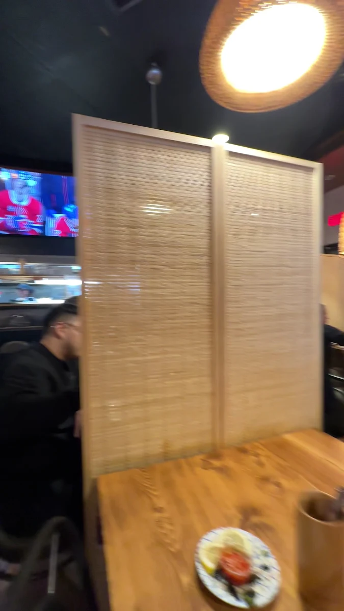 Vibe, Sushi Toshi
