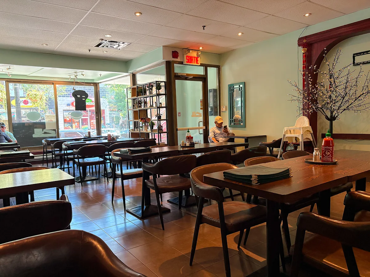 Vibe, Wok Cafe