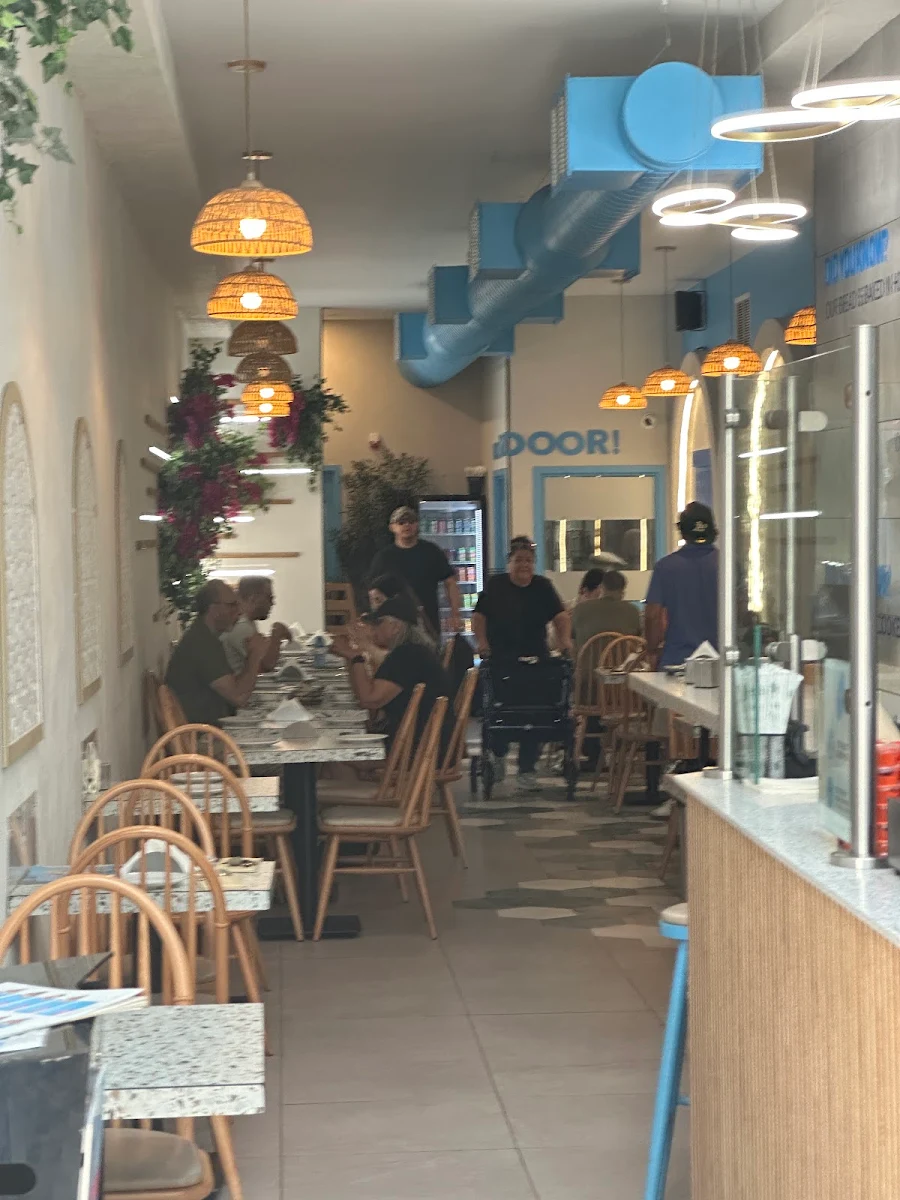 Vibe, Alforat Iraqi Street Food (Toronto)