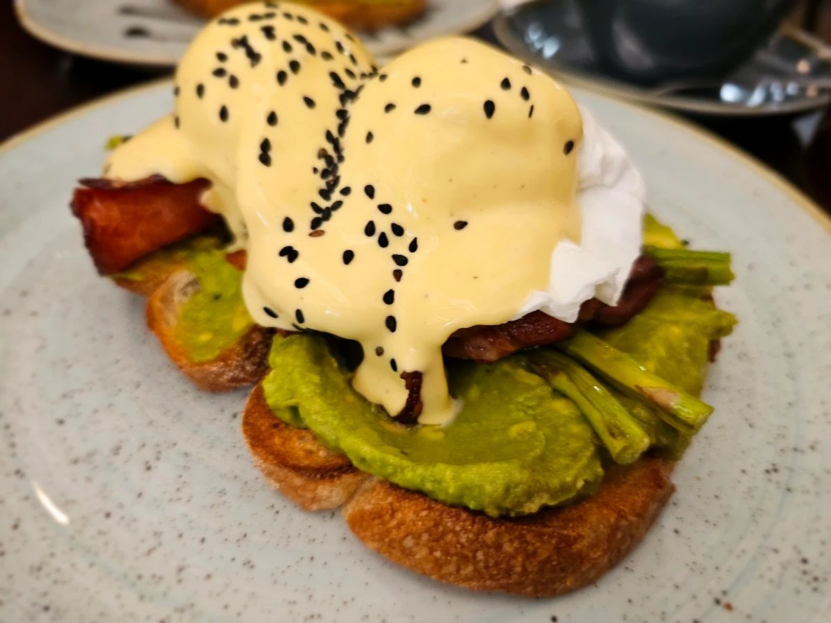 Food & drink, Le Monde Cafe