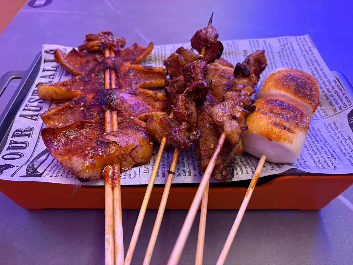 Food & drink, Dragon BBQ Bar / Restaurant 龍炭长烧烤吧·东北烧烤·炒菜（原老炭长时尚音乐烧烤吧）