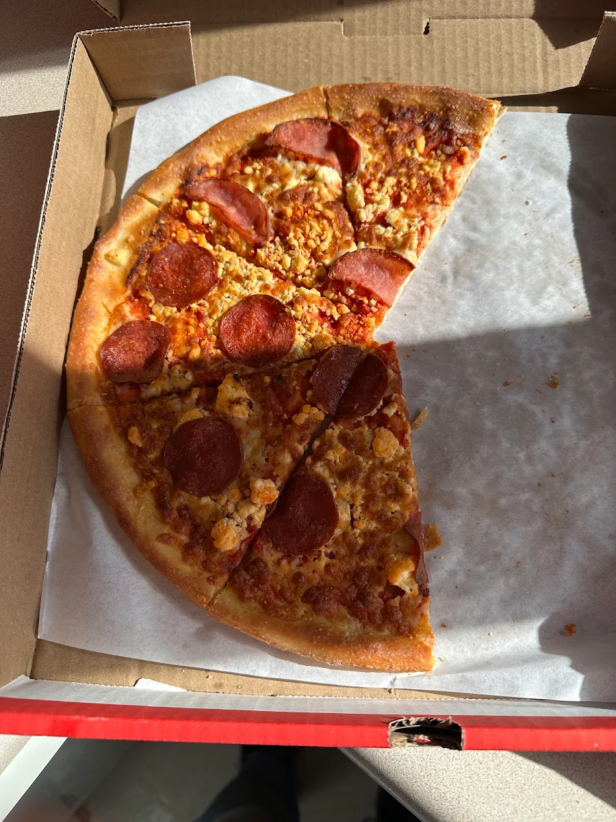 Food & drink, A Little Pizza Heaven