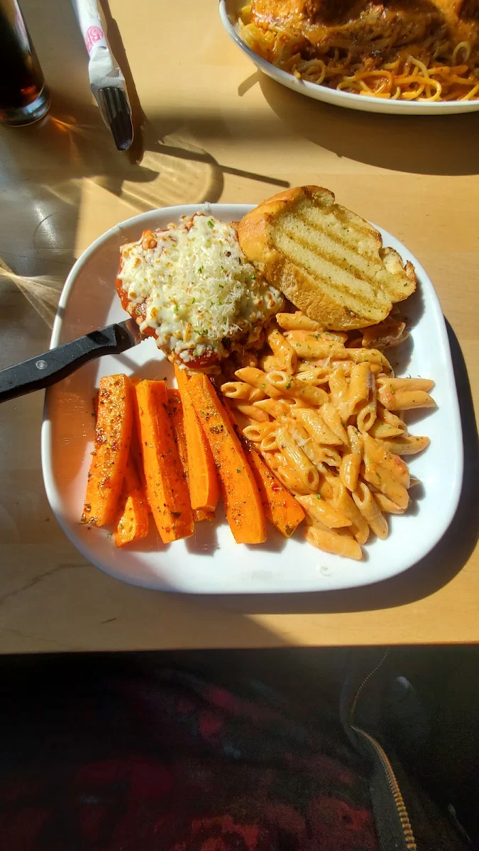 Food & drink, Boston Pizza