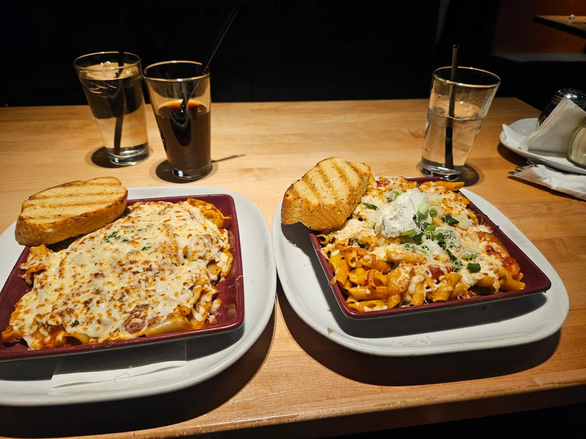 Food & drink, Boston Pizza
