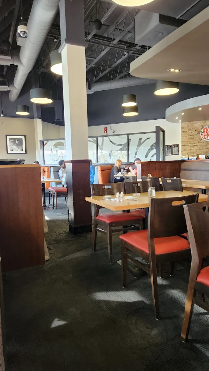 Vibe, Boston Pizza