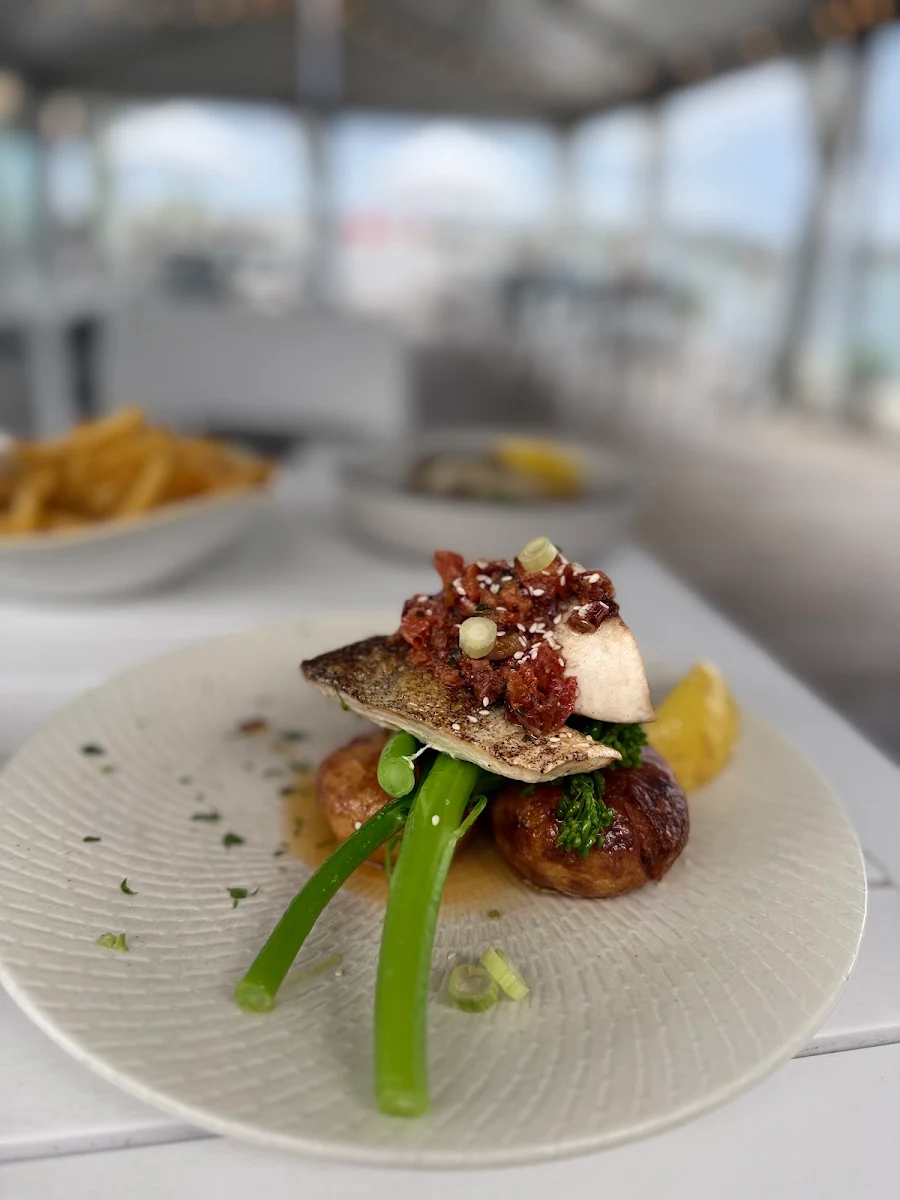 Food & drink, Thirty Three Degrees