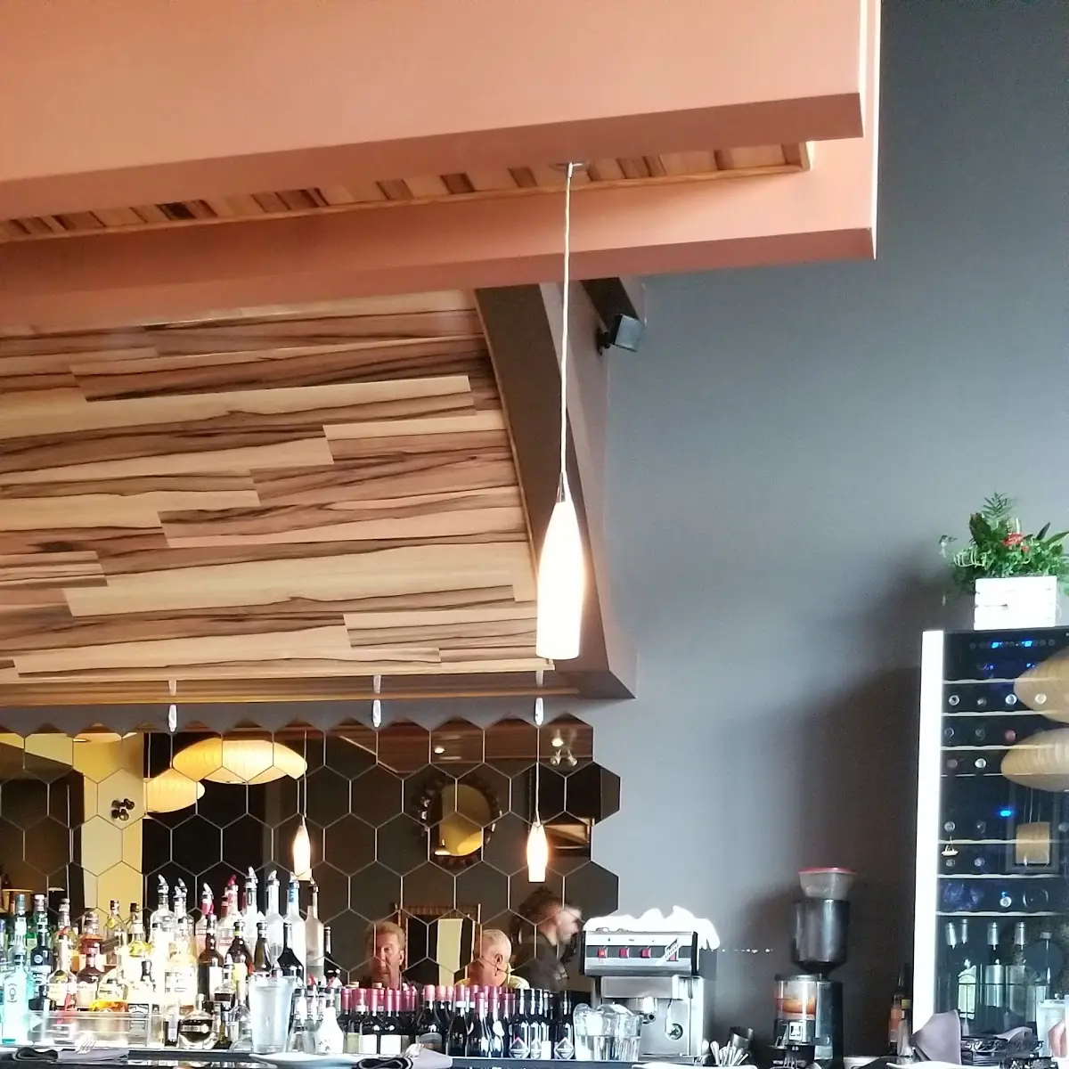 Vibe, Fratelli Pasta Grill